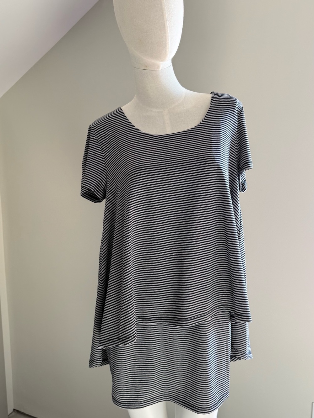 Melis Kozan Women’s Striped Black and Gray Short Sleeve Tunic Dress